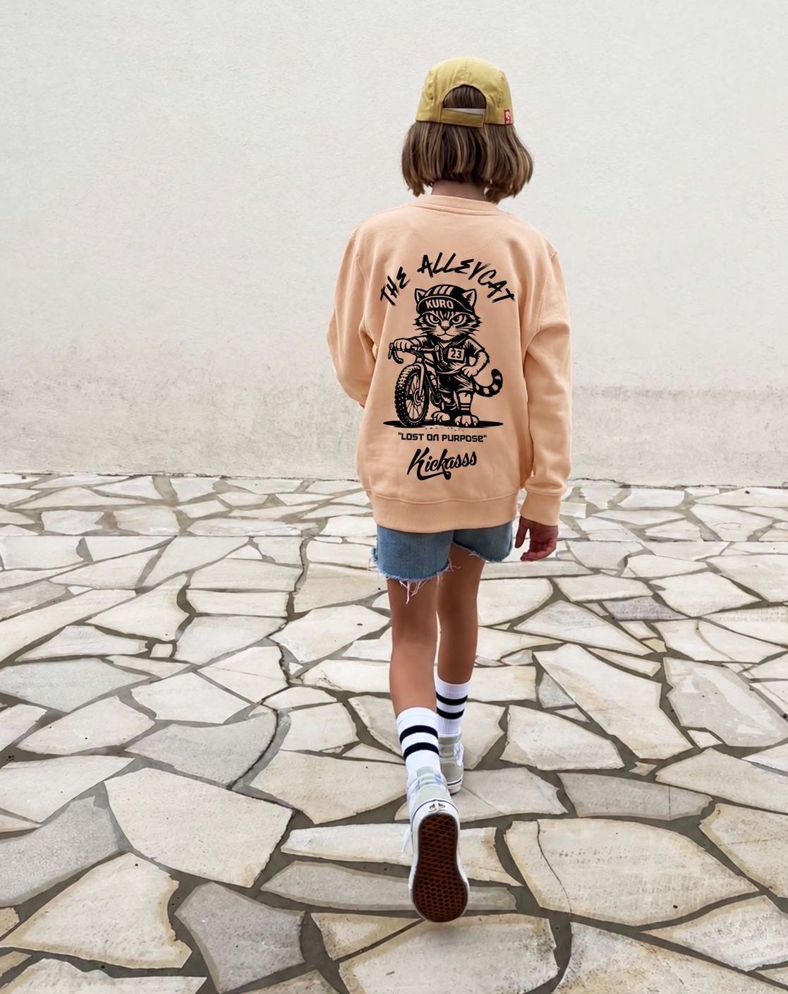 Sweat enfant "Kuro the Alleycat" – Kickasss Biarritz (fraiche pêche)