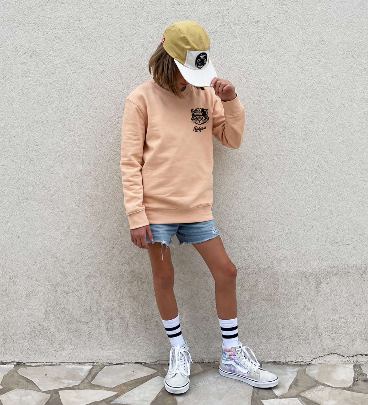 Sweat enfant "Kuro the Alleycat" – Kickasss Biarritz (fraiche pêche)